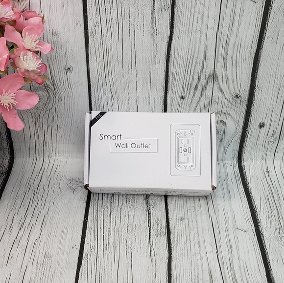 New**WiFi Smart Wall Outlet - Picture 2 of 4